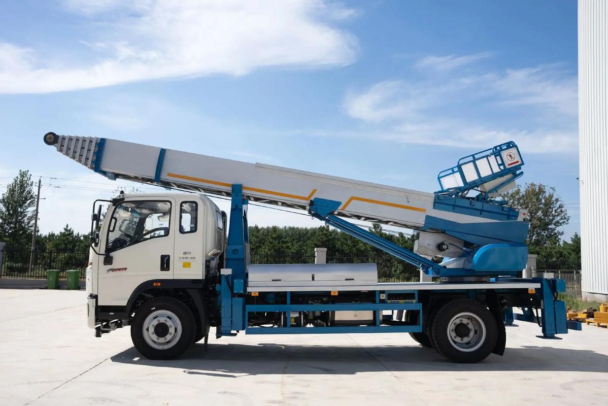 江山云梯上料车租赁费用