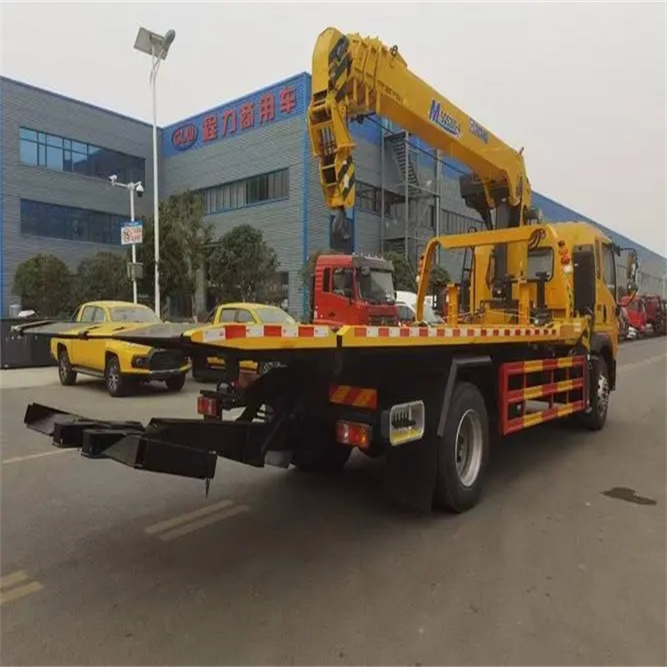 江山附近小随车吊出租电话，轻松解决搬运烦恼