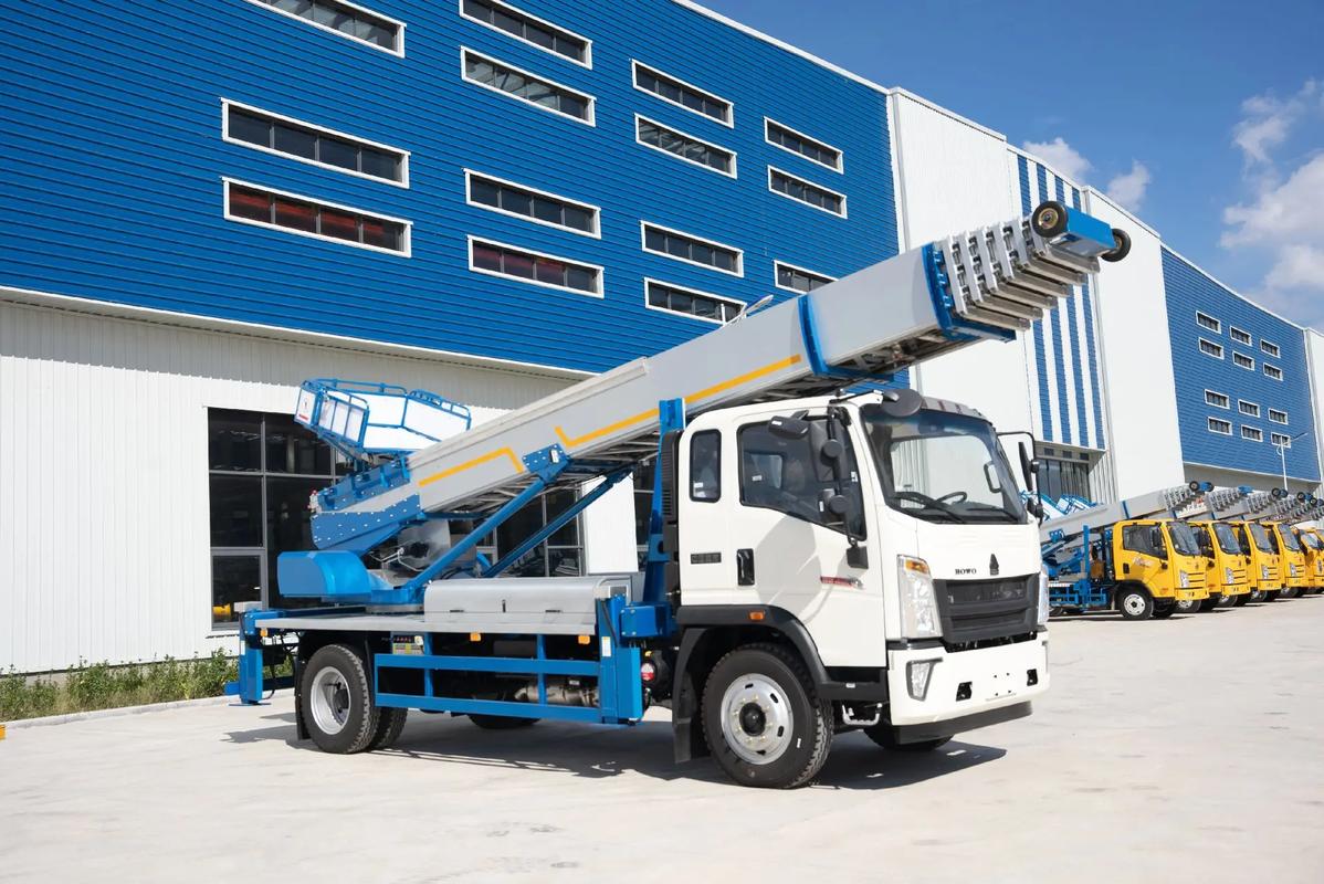 江山出租云梯车高空作业车 建筑垃圾搬运